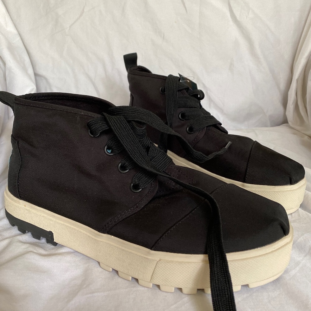 Toms Womens Botas Lug size 10 Unworn